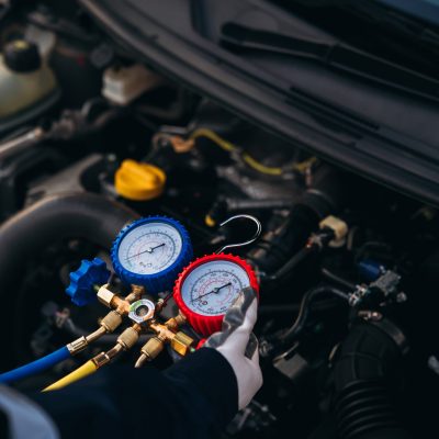 auto-mechanic-working-on-vehicle-engine-2026-03-24-07-43-33-utc.jpg